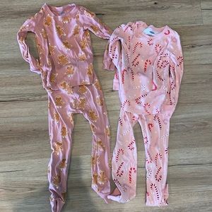 (2) old navy Christmas pajamas size 5T